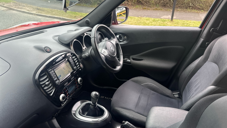 Nissan Juke 1.5 dCi N-Connecta 5dr Diesel Hatchback